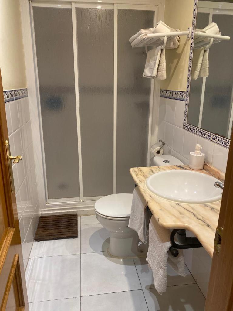 Apartamentos Maria Del Carmen Torremolinos Dış mekan fotoğraf